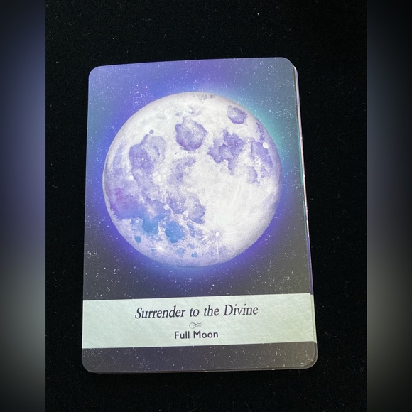 Moonology Oracle Cards. #44 Cards & guide book by Yasmin Boland with storage box - Picture 7 of 11